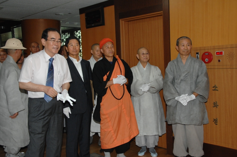 2010.08.17_화쟁위원회 현판식 (34)